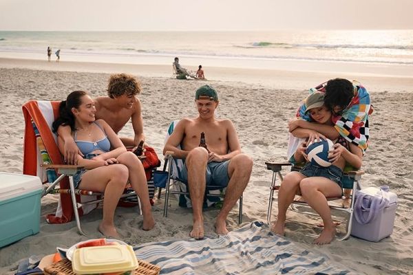 The Summer I Turned Pretty Screenshot 1